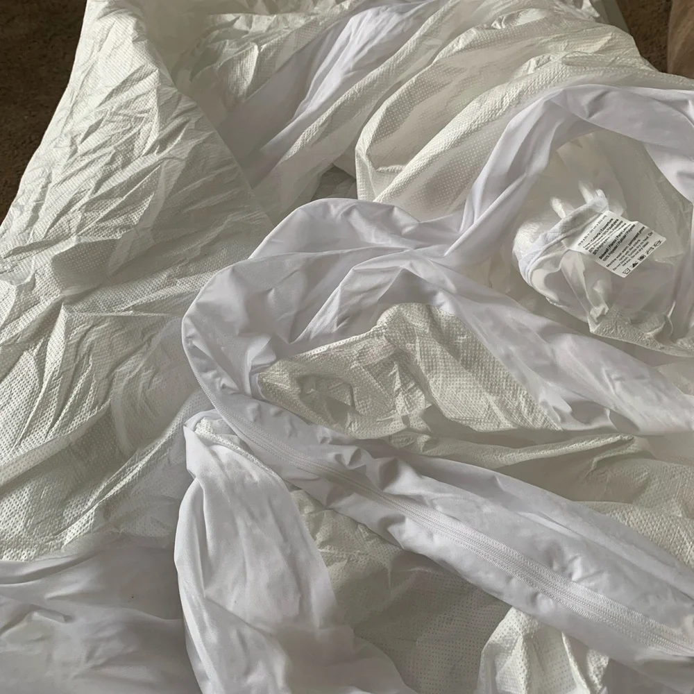 White Bedding Set